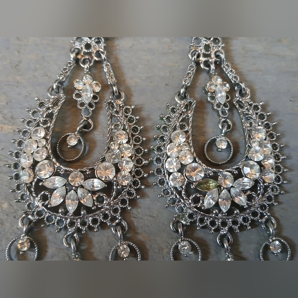 Vtg Chandelier Dangle Rhinestone Crystal Statement Earrings - Picture 5 of 16